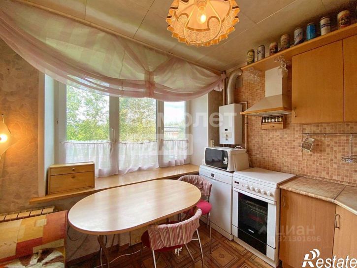 3-комн квартира улица Красных Зорь, 5,  д. 5