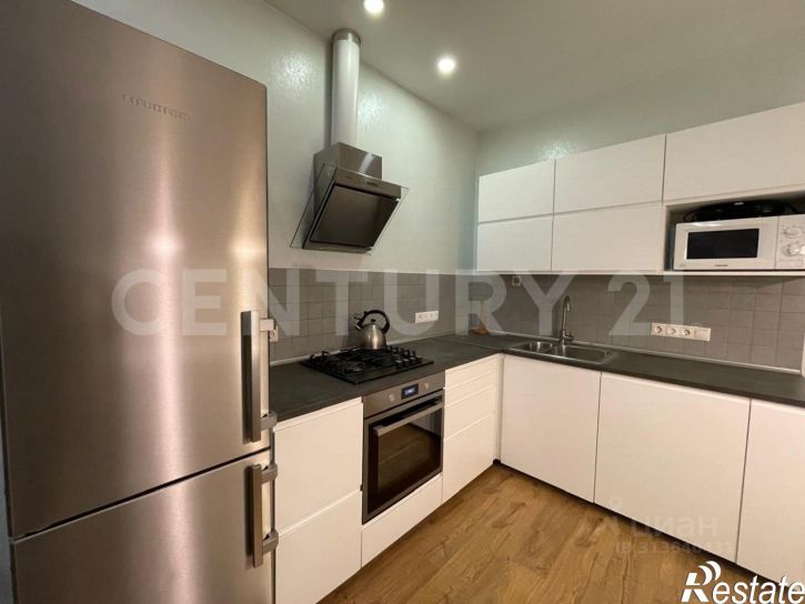 2-комн квартира Осенняя улица, 27,  д. 27