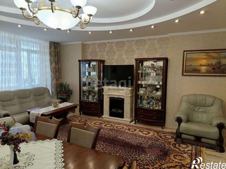 5-комн квартира Долгининская улица, 4,  д. 4