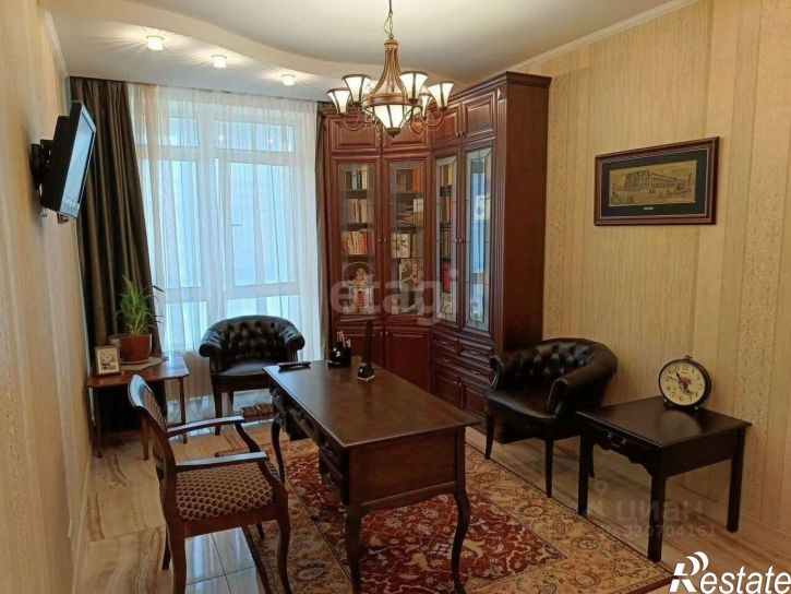 5-комн квартира Долгининская улица, 4,  д. 4