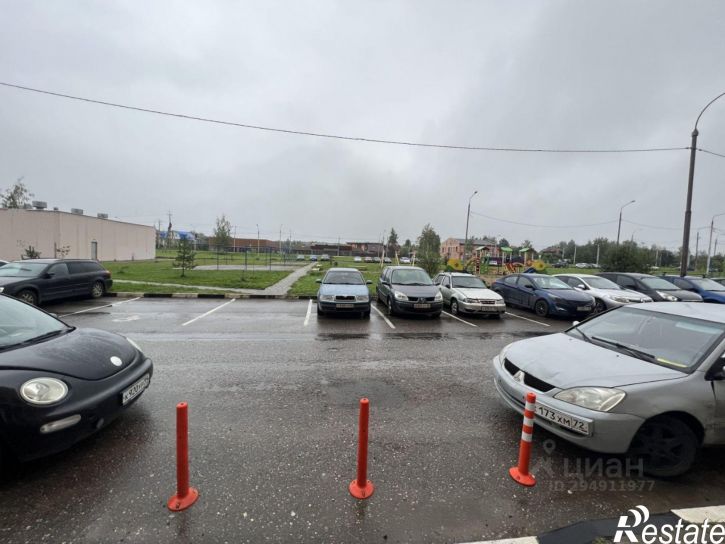 2-комн квартира улица Поленова, 6,  д. 6