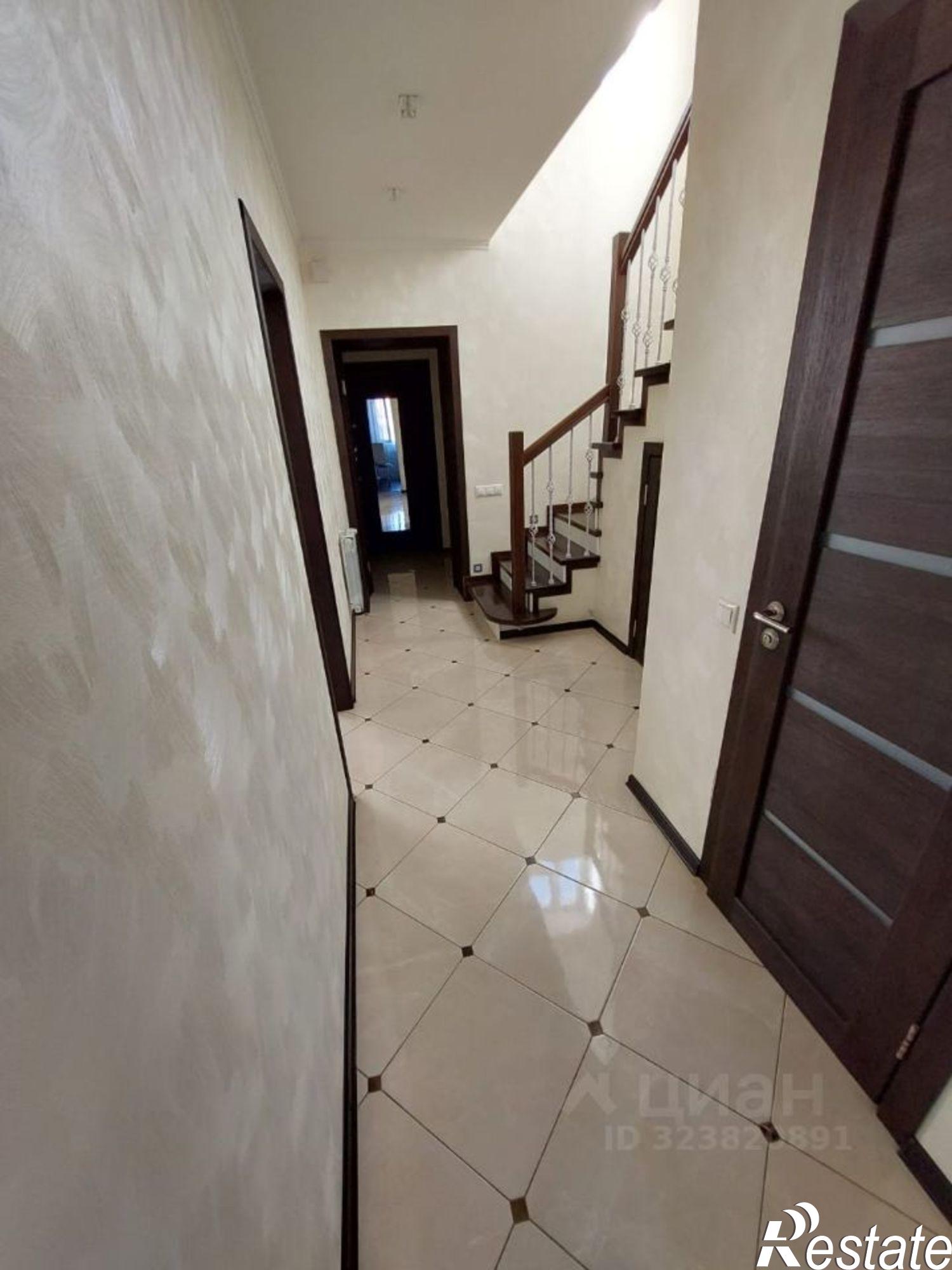 Купить дачу, дом, коттедж за 17 400 000 рублей на улица Космонавта Леонова, 7/3