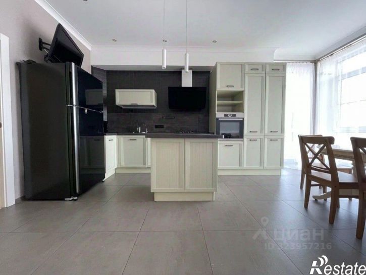 3-комн квартира ул Осенняя, 15,  д. 15