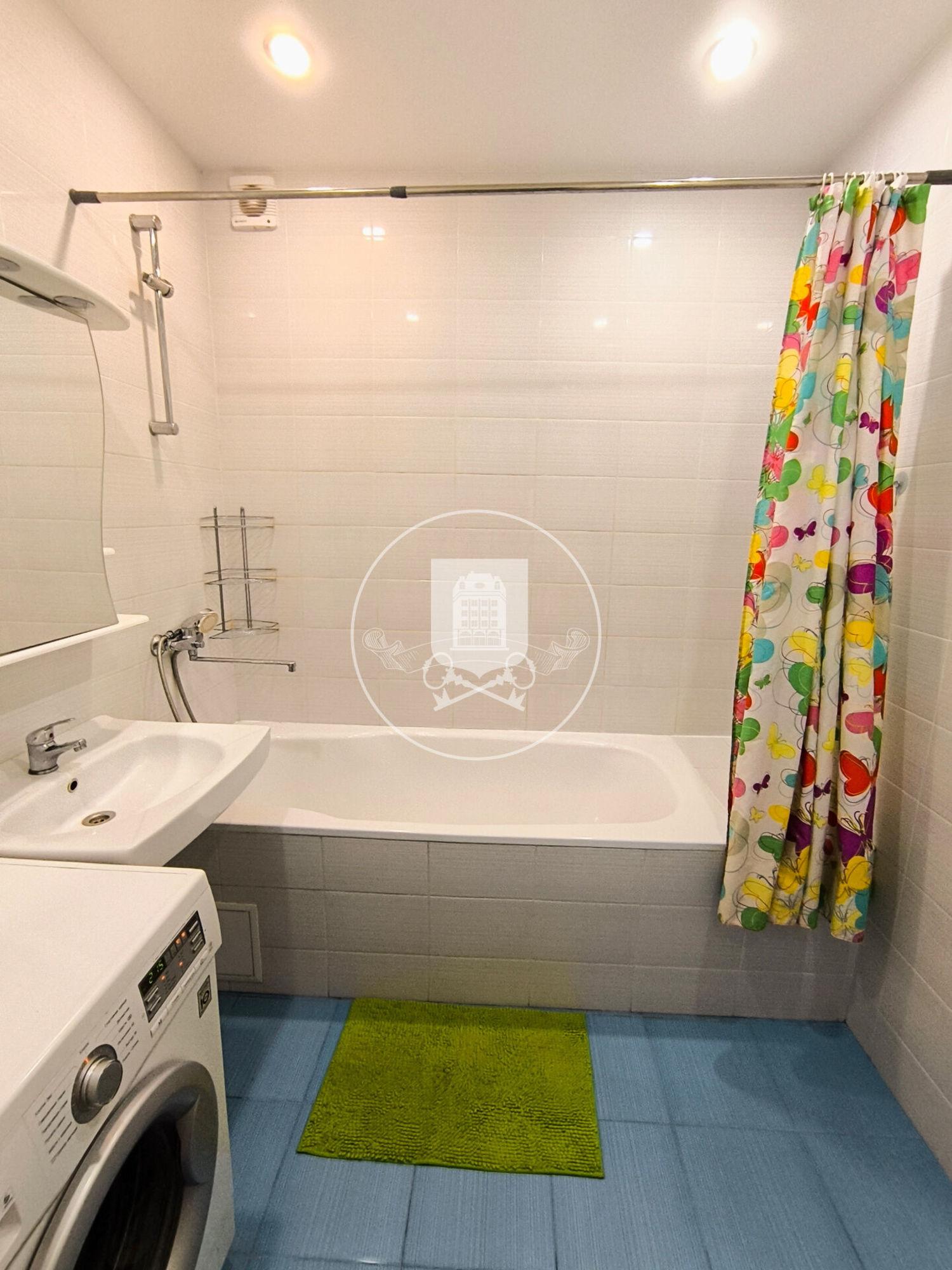 Купить квартиру за 10 300 000 рублей на Поленова ул, 11