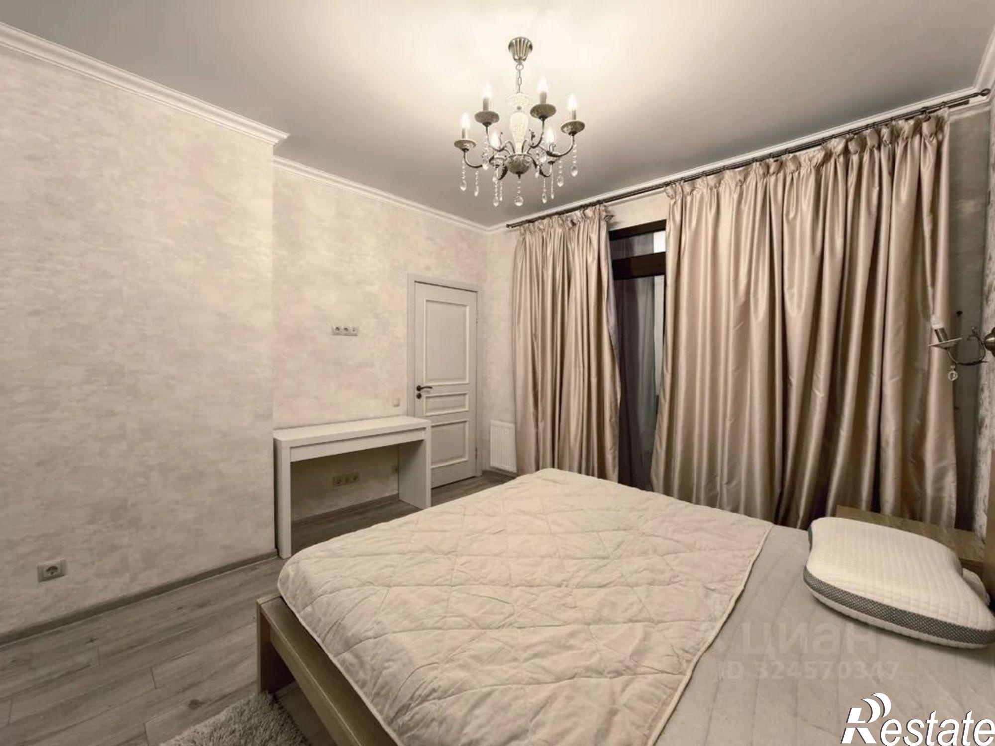 Сдать квартиру за 45 000 рублей на ул Усачева, 1