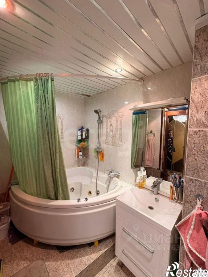 3-комн квартира улица Гагарина, 4,  д. 4