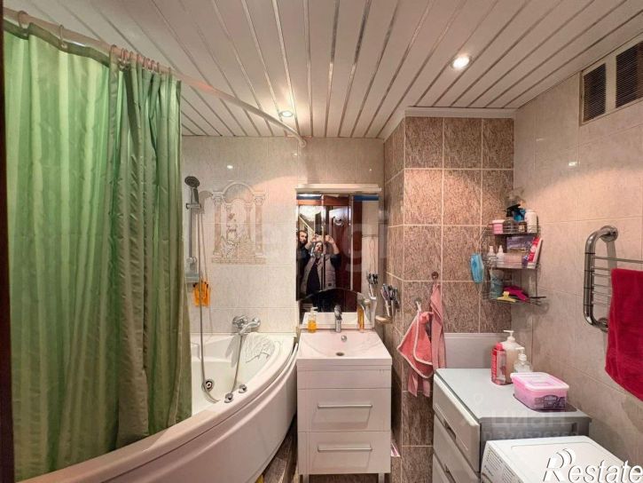 3-комн квартира улица Гагарина, 4,  д. 4