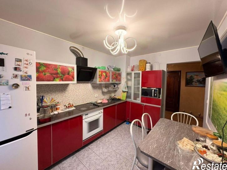 3-комн квартира улица Гагарина, 4,  д. 4