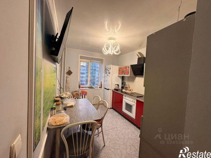 3-комн квартира улица Гагарина, 4,  д. 4