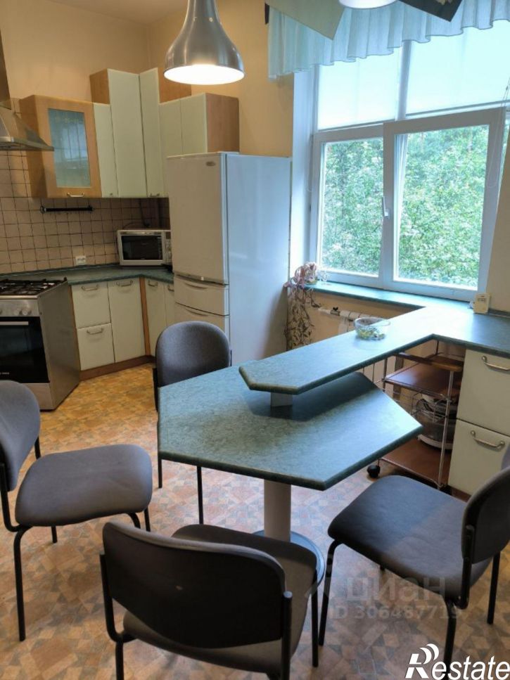3-комн квартира улица Горького, 72,  д. 72