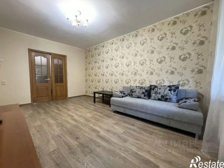 3-комн квартира улица Гагарина, 40,  д. 40