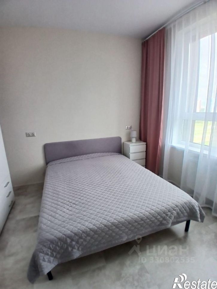 2-комн квартира улица Славского, 10,  д. 10