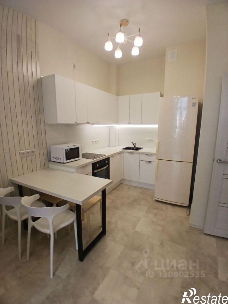 2-комн квартира улица Славского, 10,  д. 10