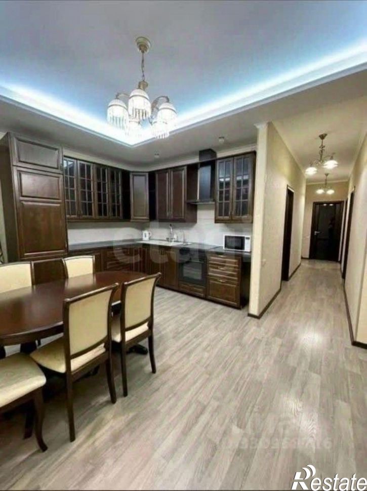 3-комн квартира ул Долгининская, 20,  д. 20