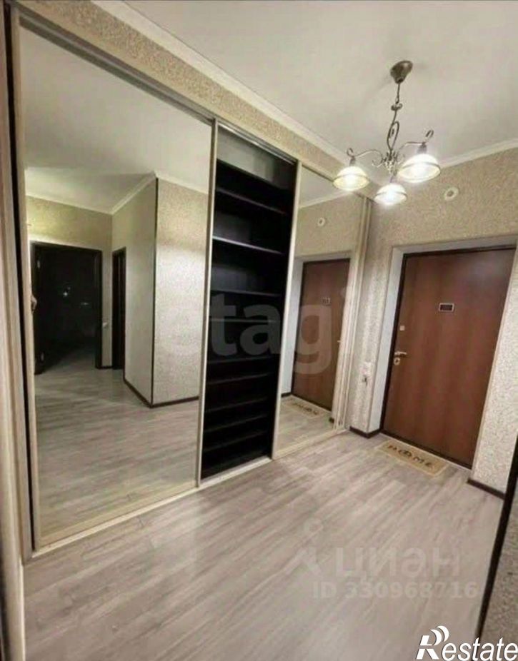 3-комн квартира ул Долгининская, 20,  д. 20