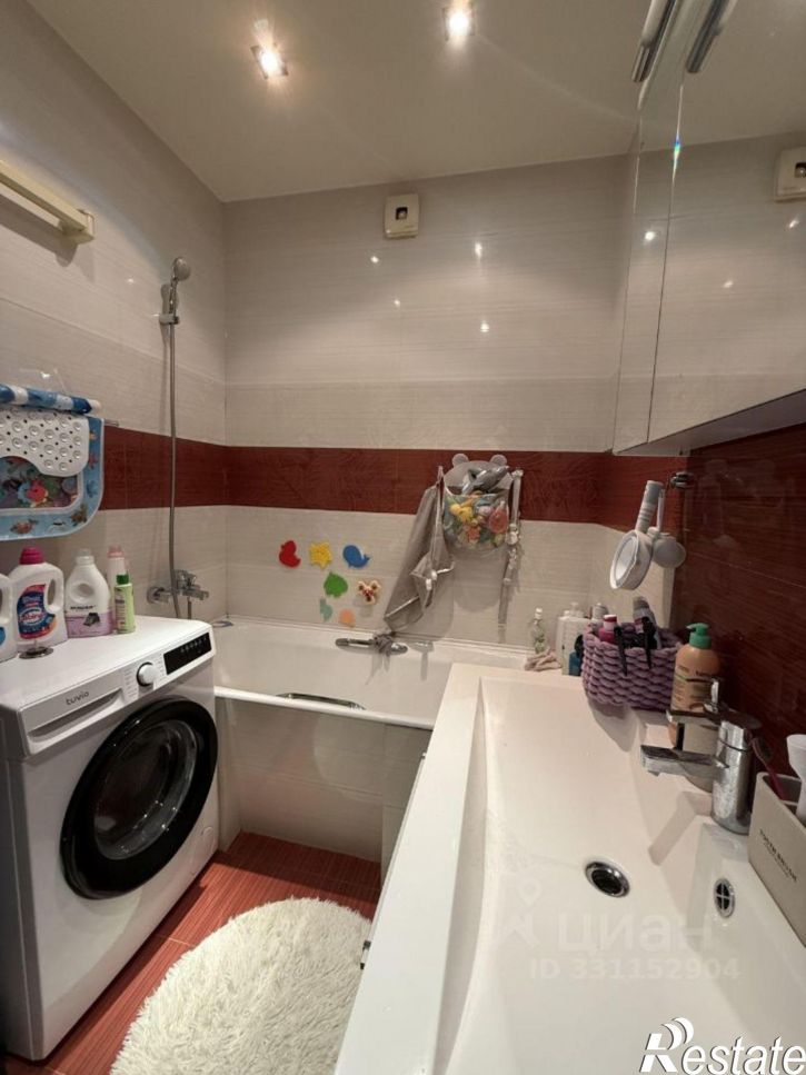 3-комн квартира ул Курчатова, 41В,  д. 41В