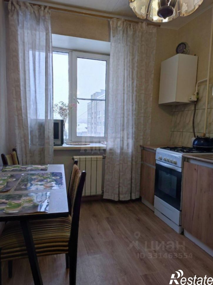 2-комн квартира Треугольная площадь, 1,  д. 1
