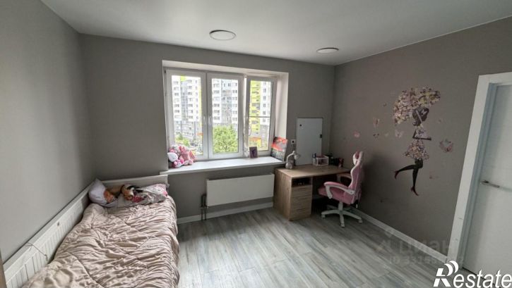4-комн квартира улица Поленова, 11,  д. 11