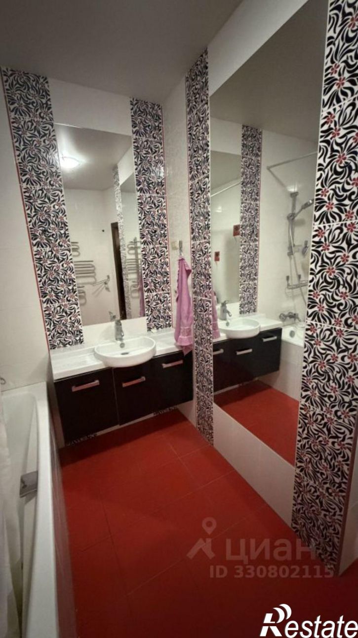 2-комн квартира улица Гурьянова, 19А,  д. 19А