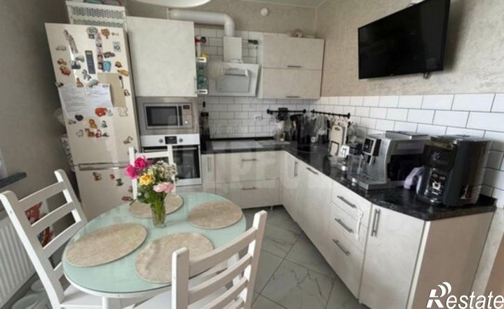 2-комн квартира ул Поленова, 9,  д. 9