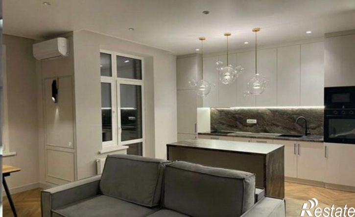 2-комн квартира Долгининская улица, 8