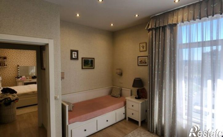 3-комн квартира ул Долгининская, 20,  д. 20