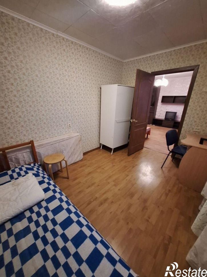 3-комн квартира ул Комарова, 7,  д. 7