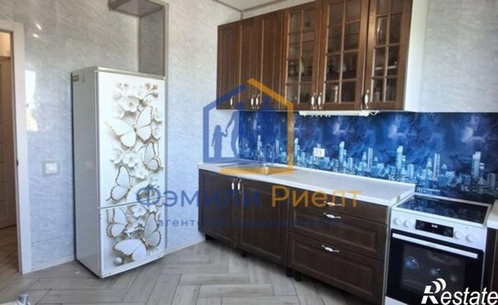 5-комн квартира ул Курчатова, 35,  д. 35