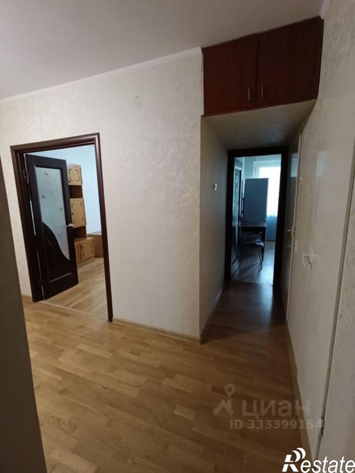 3-комн квартира ул Аксенова, 4,  д. 4