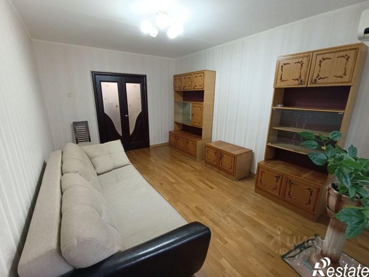3-комн квартира ул Аксенова, 4,  д. 4
