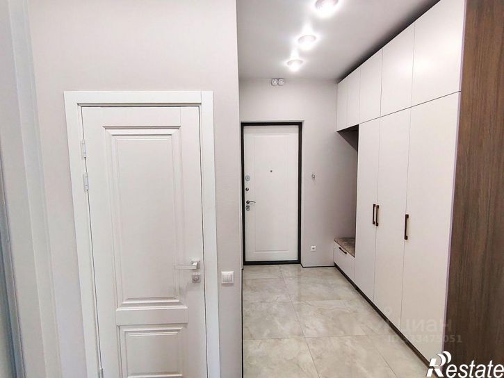 2-комн квартира улица Славского, 10