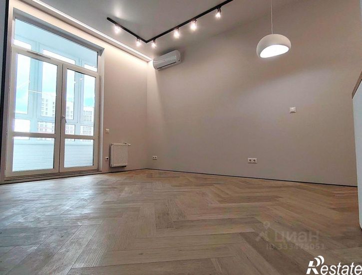 2-комн квартира улица Славского, 10