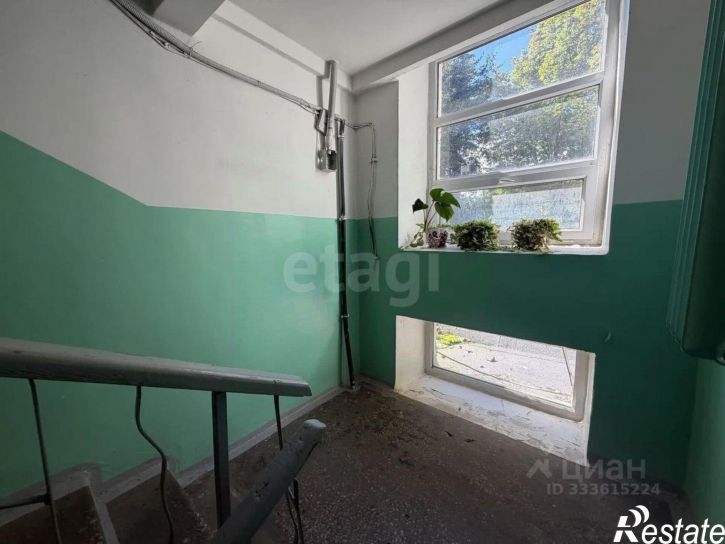 2-комн квартира улица Красных Зорь, 3,  д. 3
