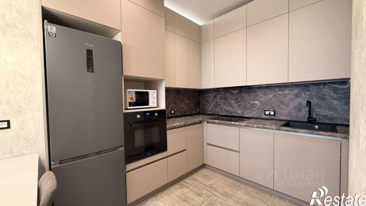 2-комн квартира улица Славского, 10,  д. 10