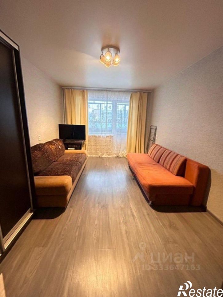 1-комн квартира улица Гагарина, 42,  д. 42