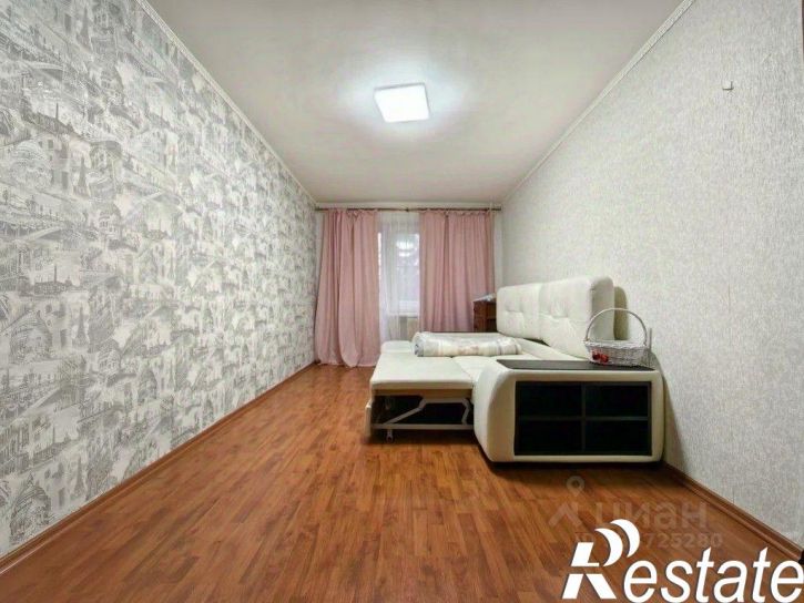 2-комн квартира улица Королёва, 8,  д. 8