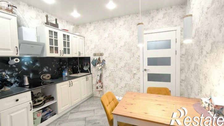 2-комн квартира улица Поленова, 9,  д. 9