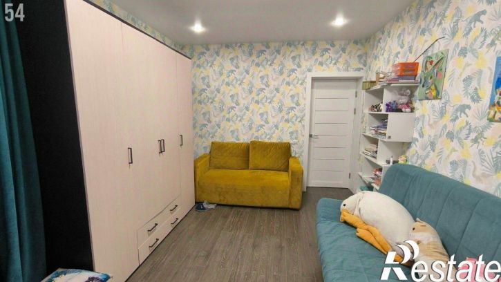 2-комн квартира улица Поленова, 9,  д. 9