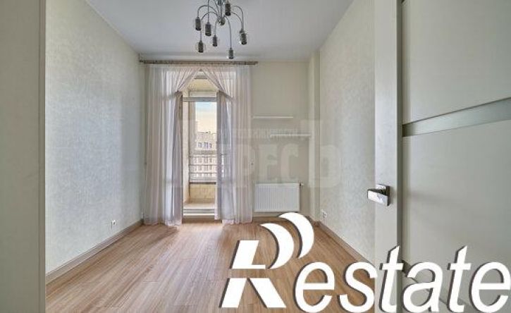 3-комн квартира улица Славского, 12,  д. 12