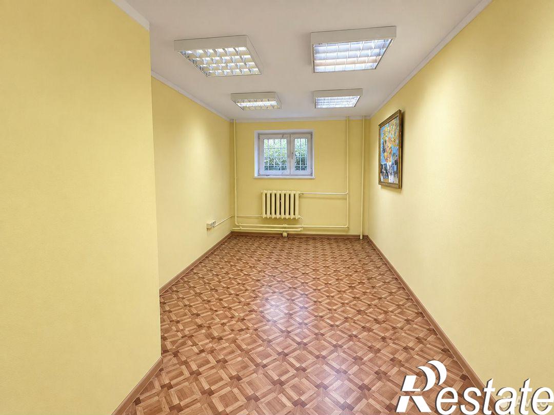 Купить офис, помещение под офис за 8 300 000 рублей на улица Победы, 11
