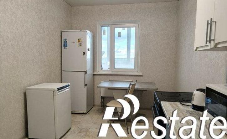 3-комн квартира улица Кутузова, 23,  д. 23