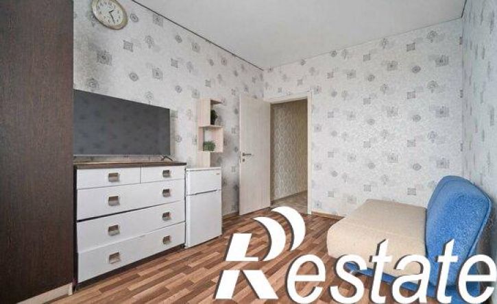 3-комн квартира улица Кутузова, 23,  д. 23