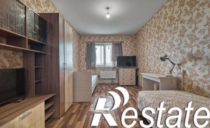 3-комн квартира улица Кутузова, 23,  д. 23